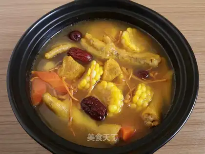 Chicken foot skinny corn soup