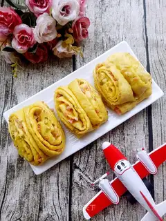 Onion ham pumpkin roll