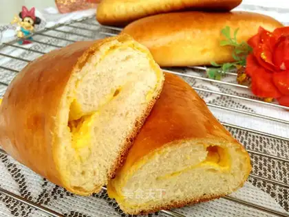 Mango cheese bread