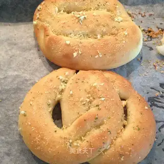 Garlic pretzels