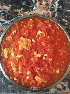 Tomato fried eggs
