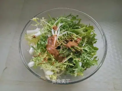 Sesame sauce for the chrysanthemum