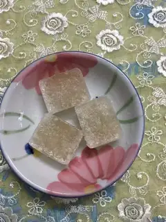 Coconut milk ice