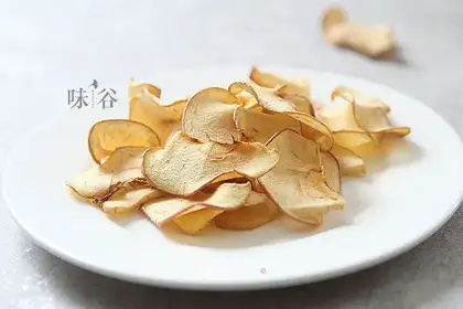 Baked apple chips