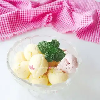 Mango ice cream