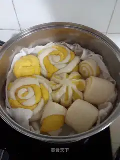 Pumpkin buns