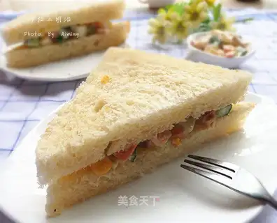 A salad sandwich
