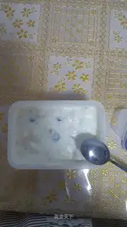 Fruit yogurt