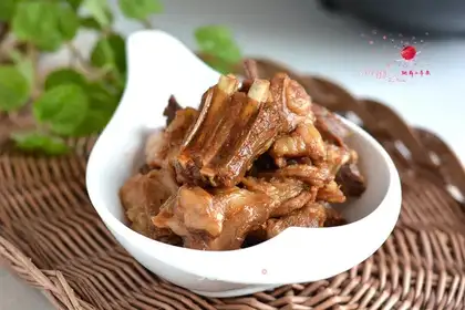 Red lamb chops