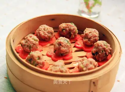 Wide beef balls