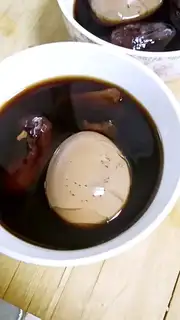 It's an egg made of red sugar