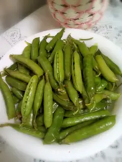 Steam peas