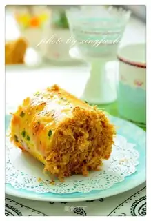 Chinese pine rolls