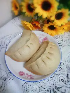 A big bun of bean pork