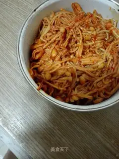 Spicy golden needle mushrooms