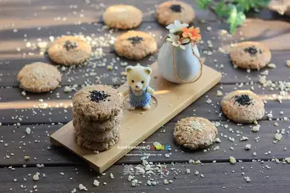 Cracker walnuts