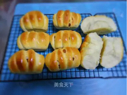 raisin rolls