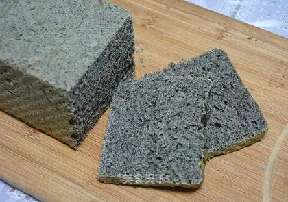 Black sesame toast