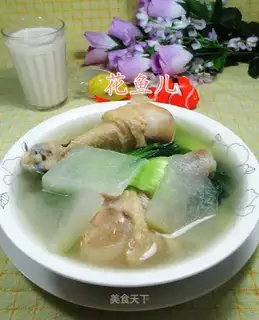 Cuillies, chicken leg soup