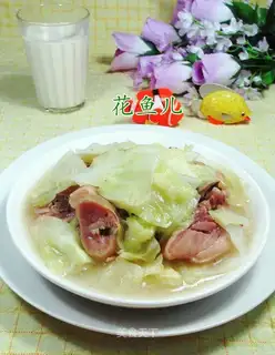 I'll cook the cabbage with chicken legs