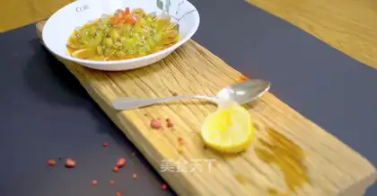 Western clams and silk melons
