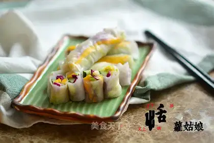 Fresh rice rolls