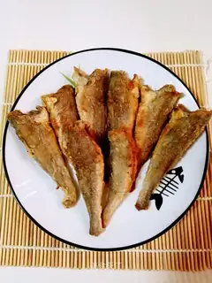 Fried yellowfish