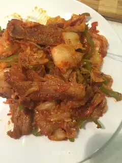 Hot cabbage makes meat