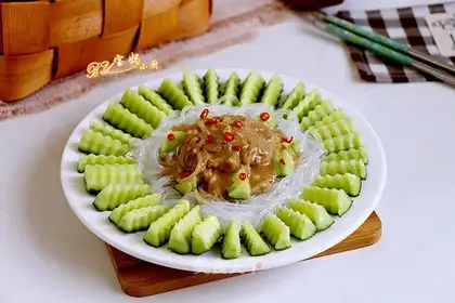 A cucumber mix fan