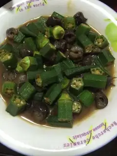 Autumn fried sea cucumber