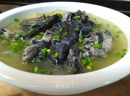 Moon hen soup