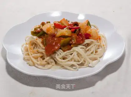Red fruit tomato noodles