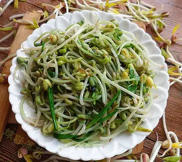 Green bean sprouts