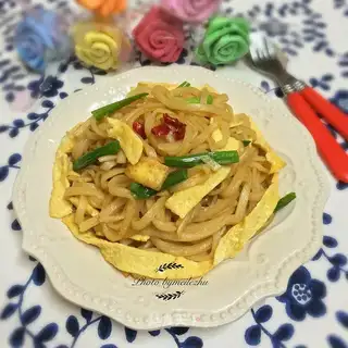 Egg fried river powder