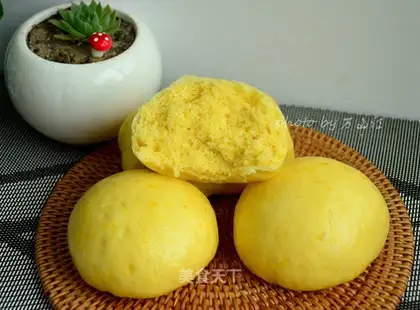 Melon buns