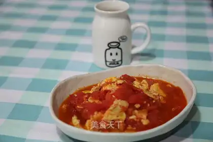 Tomato fried eggs