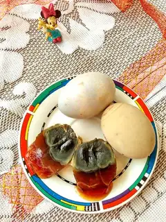 Homemade non-leaded eggs