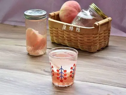 Peach tea