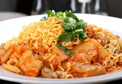 Fried noodles