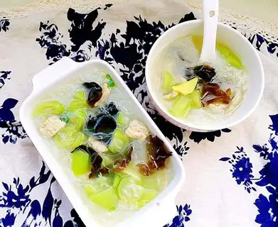 Spoon fan soup