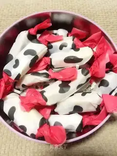Cow Rolling Sugar
