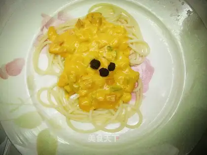 Cheese sauce bacon pasta