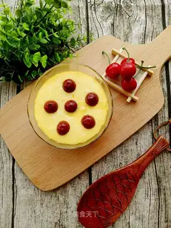 Wine and red-tree egg