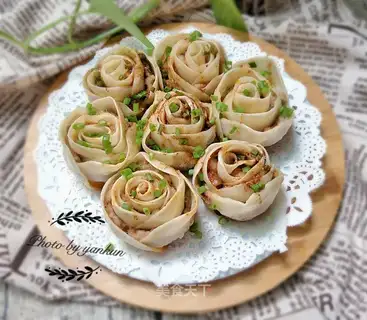 Rose fried dumplings