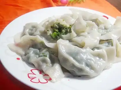 Pork and chrysanthemum dumplings