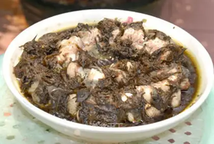 Steamed eel with olive vegetable