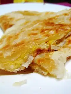 Mango flying cake