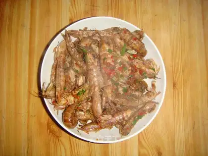 Spicy rice shrimp with urine