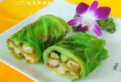Cabbage breakfast roll
