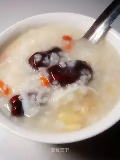 Red dates and wolfberry porridge